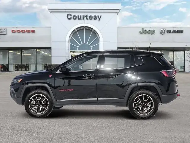 Jeep Compass 2026 photo 4