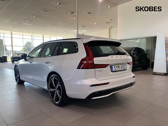 Volvo V60 2027 photo 4
