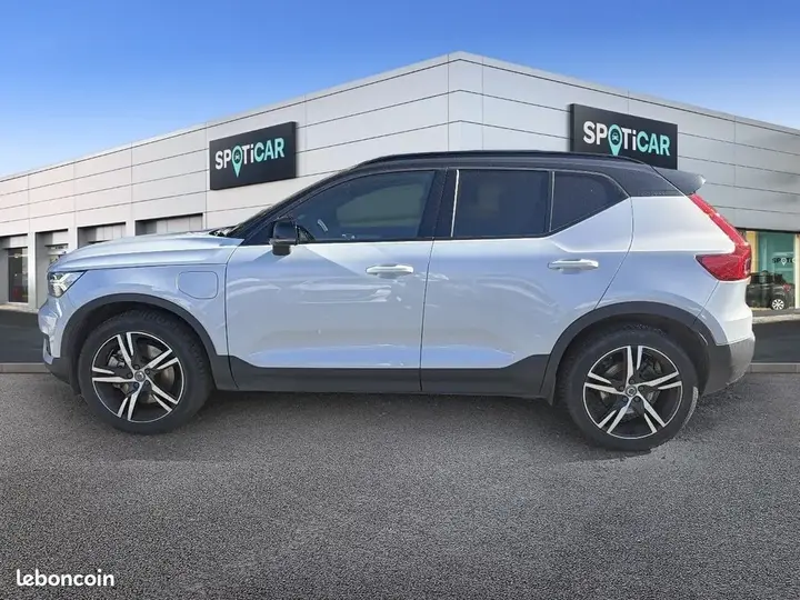 Volvo Xc40 2021 photo 2