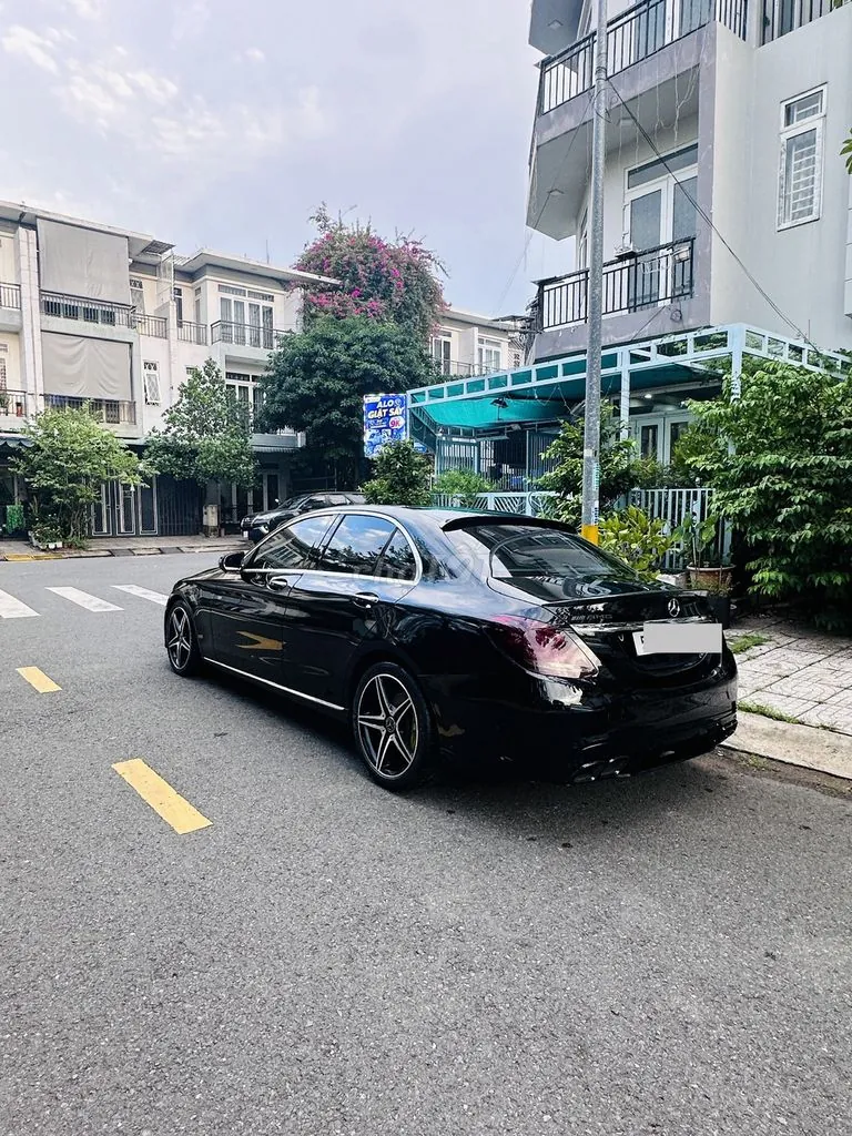 Mercedes-Benz C-Class 2016 photo 2