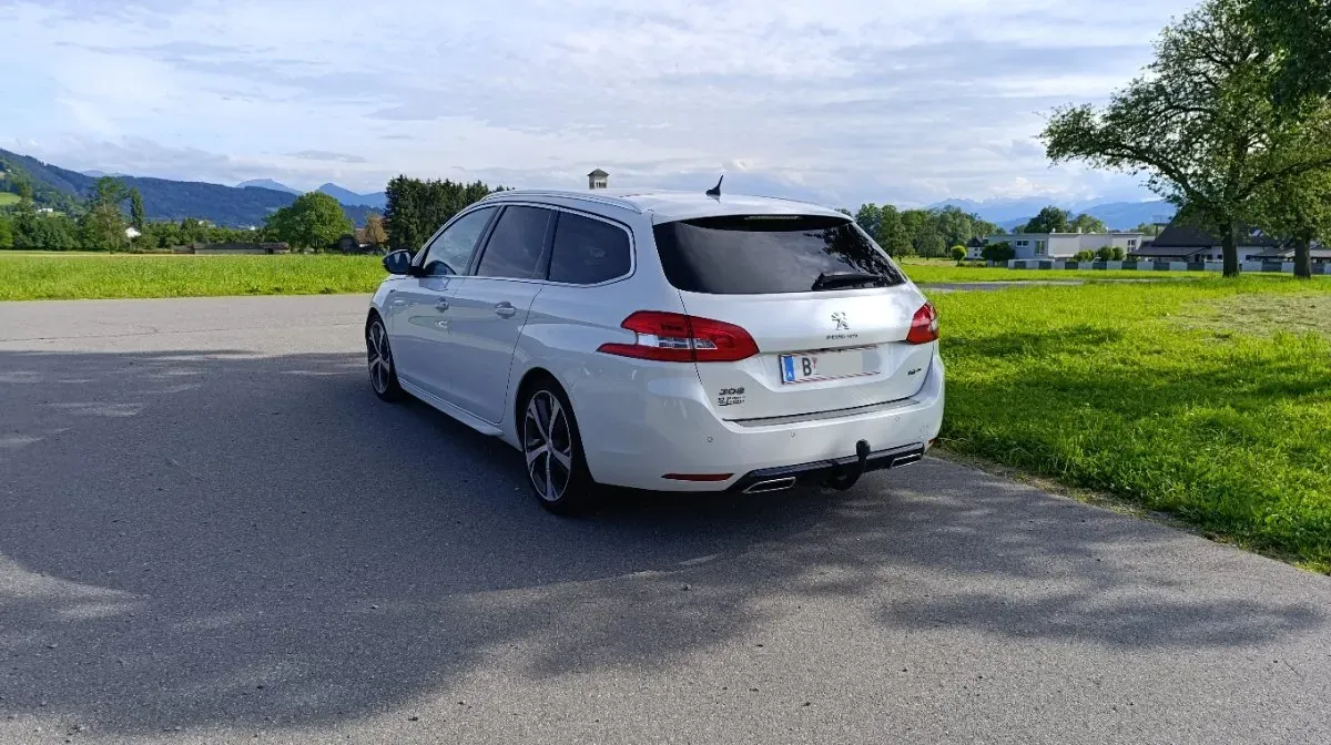 Peugeot 308 2015 photo 3