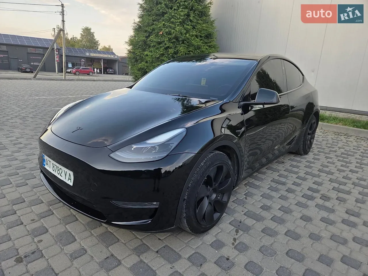 Tesla Model Y 2023 photo 5