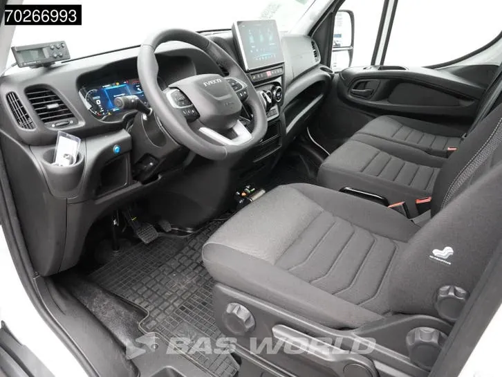 Iveco Daily 2024 photo 3