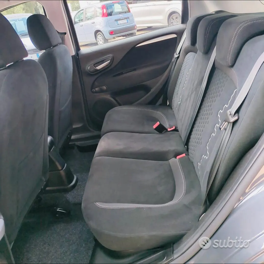 Fiat Punto 2015 photo 5
