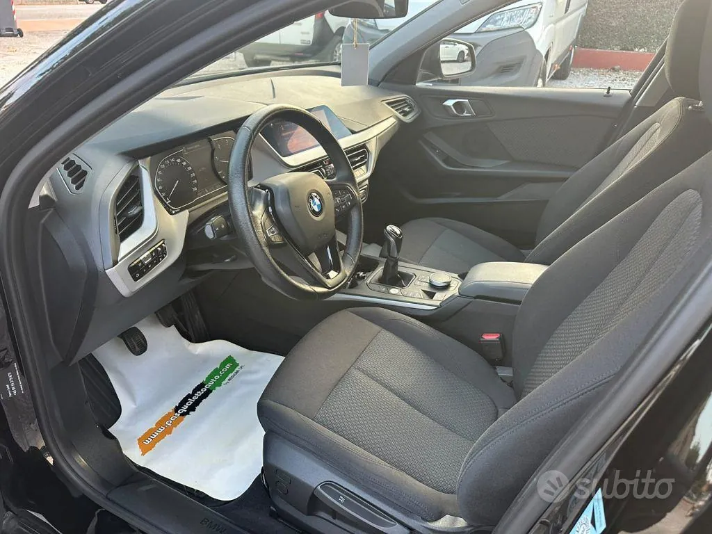 BMW 1 Series 2019 photo 5