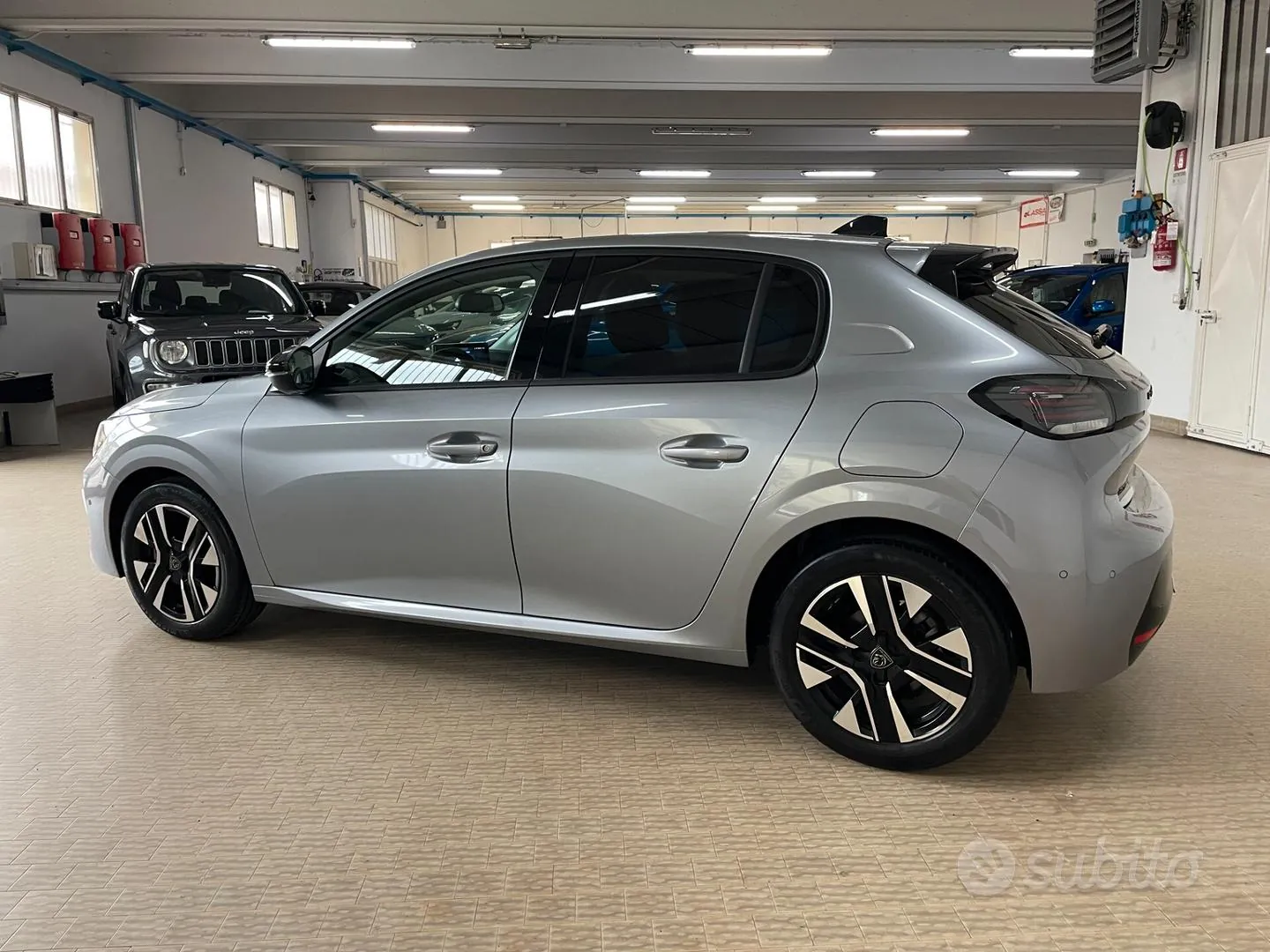 Peugeot 208 2025 photo 4