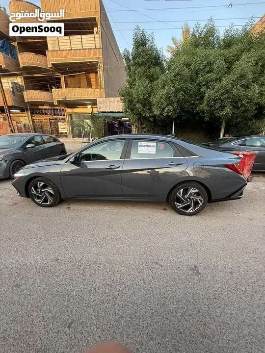 Hyundai Elantra 2025 photo 4