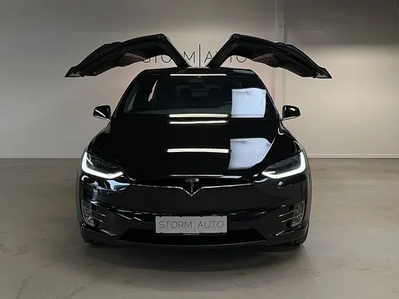 Tesla Model X 2017 photo 4