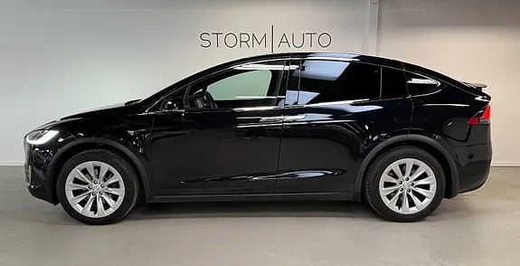 Tesla Model X 2017 photo 3