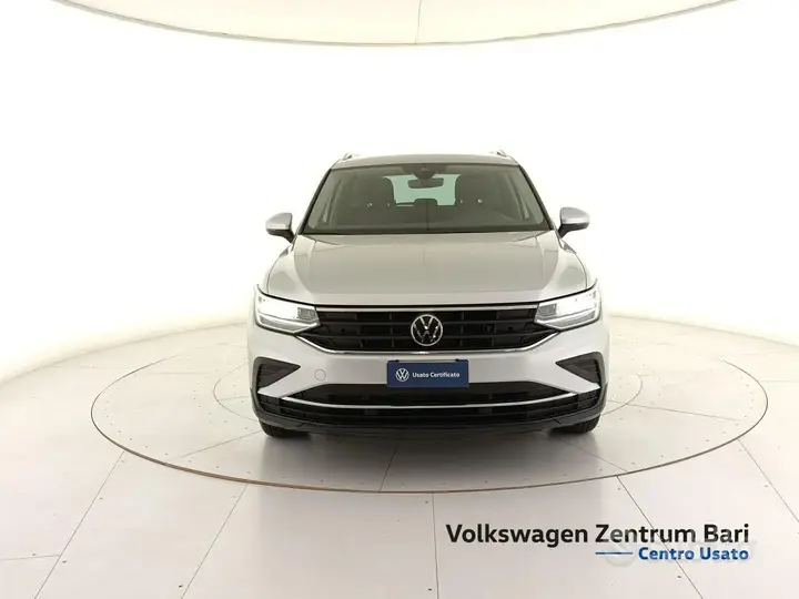 Volkswagen Tiguan 2022 photo 3