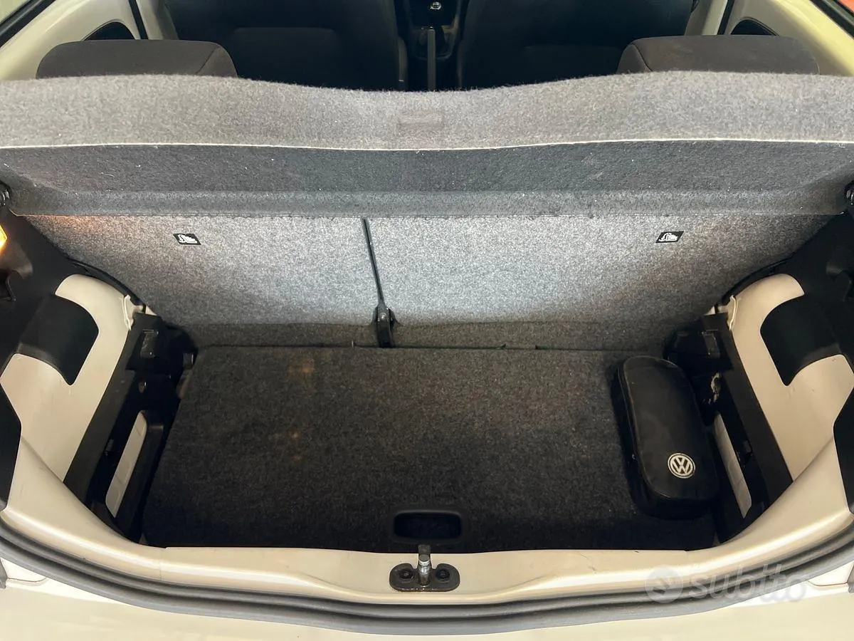 Volkswagen Up 2018 photo 5