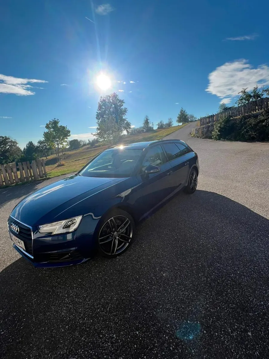 Audi A4 2018 photo 3