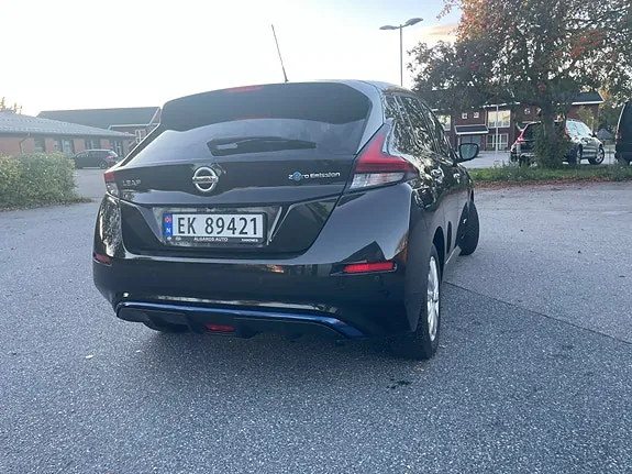 Nissan Leaf 2018 photo 5