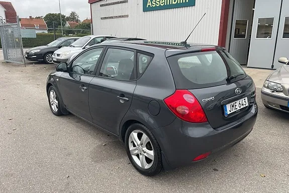 Kia Ceed 2008 photo 4