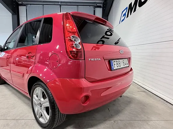 Ford Fiesta 2007 photo 4