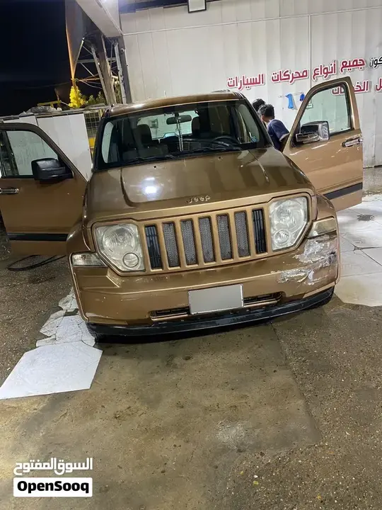 Jeep Liberty 2011 photo 4