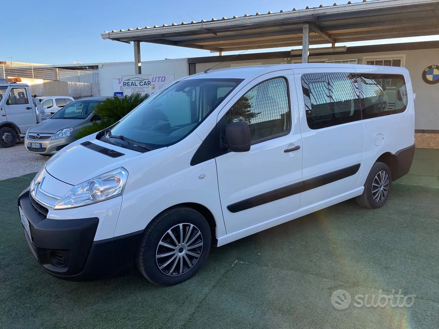 Citroen Jumpy 2011 photo 2