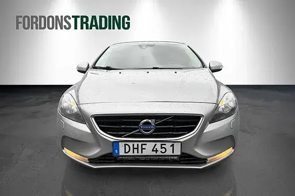 Volvo V40 2014 photo 2