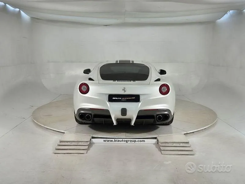 Ferrari F12 Berlinetta 2013 photo 3