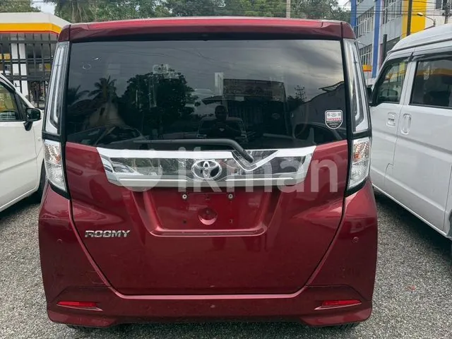 Toyota Roomy 2023 photo 2
