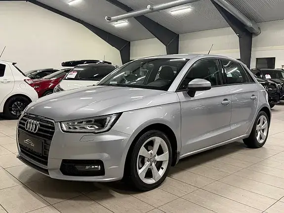 Audi A1 2016 photo 2