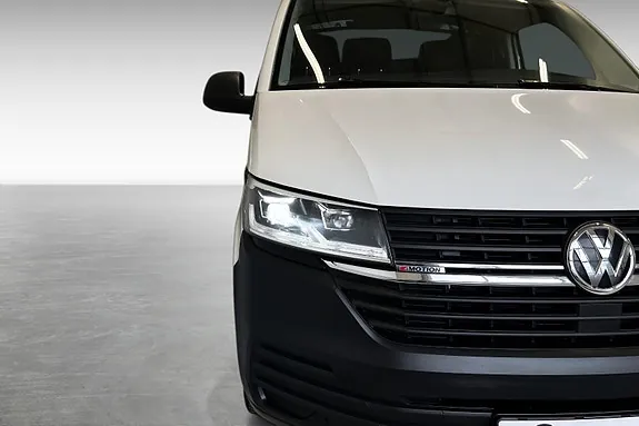 Volkswagen Transporter 2022 photo 3
