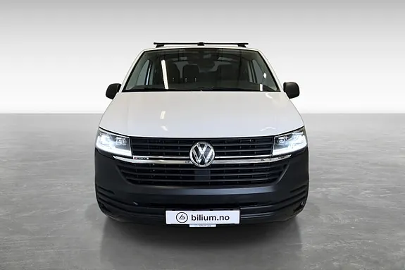 Volkswagen Transporter 2022 photo 2