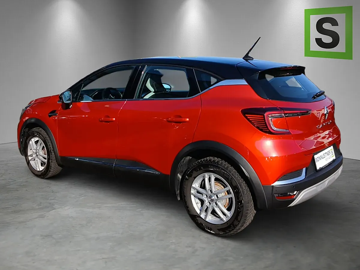 Renault Captur 2022 photo 2