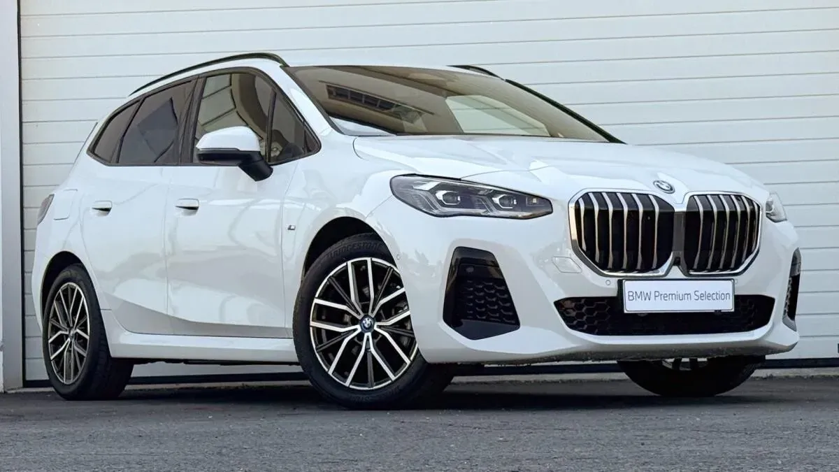 BMW 2 Series 2025 photo 3