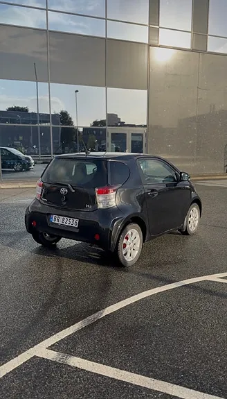 Toyota Iq 2009 photo 2