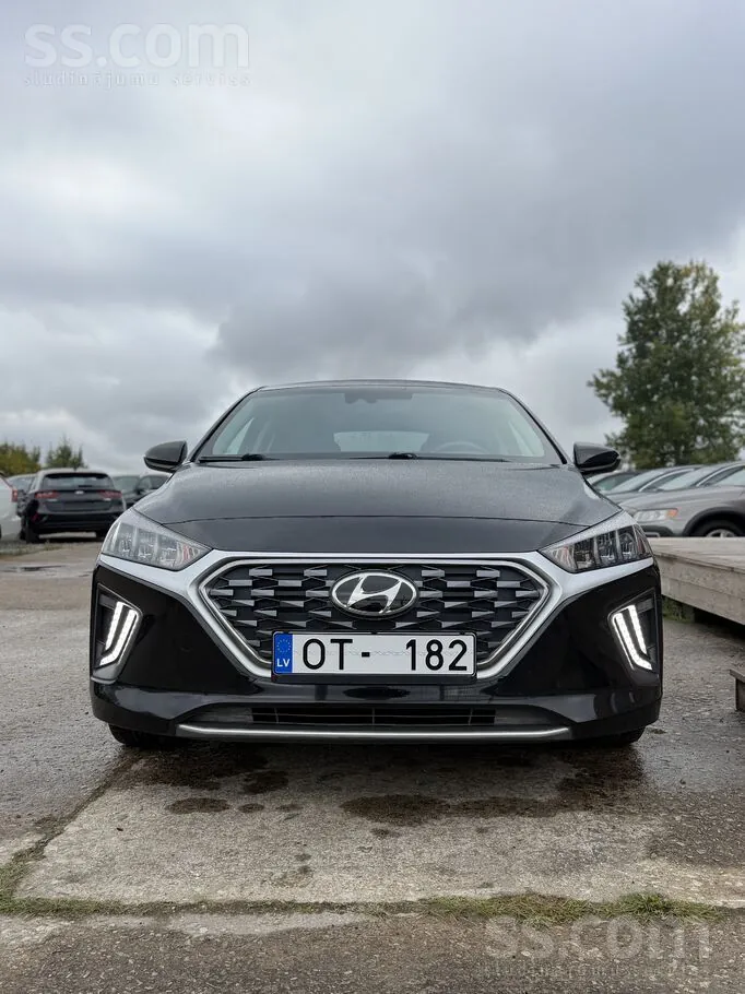 Hyundai Ioniq 2020 photo 2