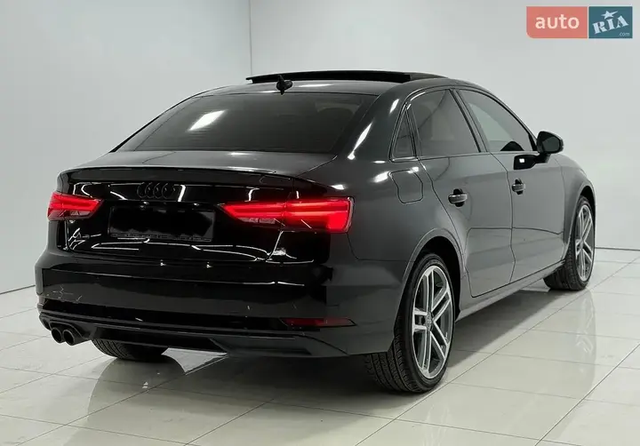 Audi A3 2019 photo 2