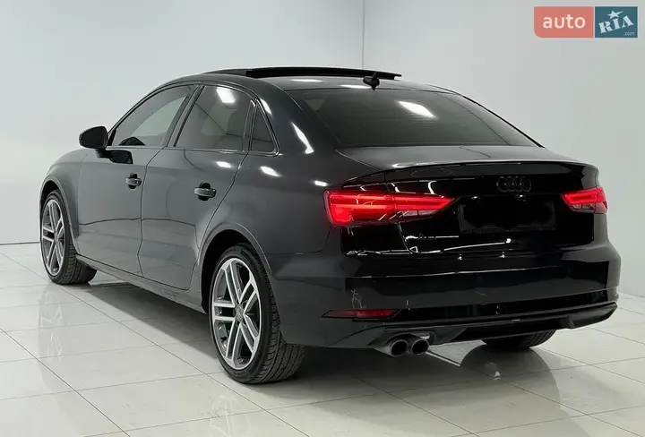 Audi A3 2019 photo 3