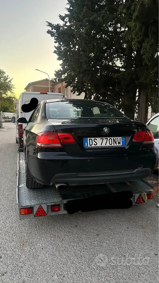BMW 320D 2008 photo 2