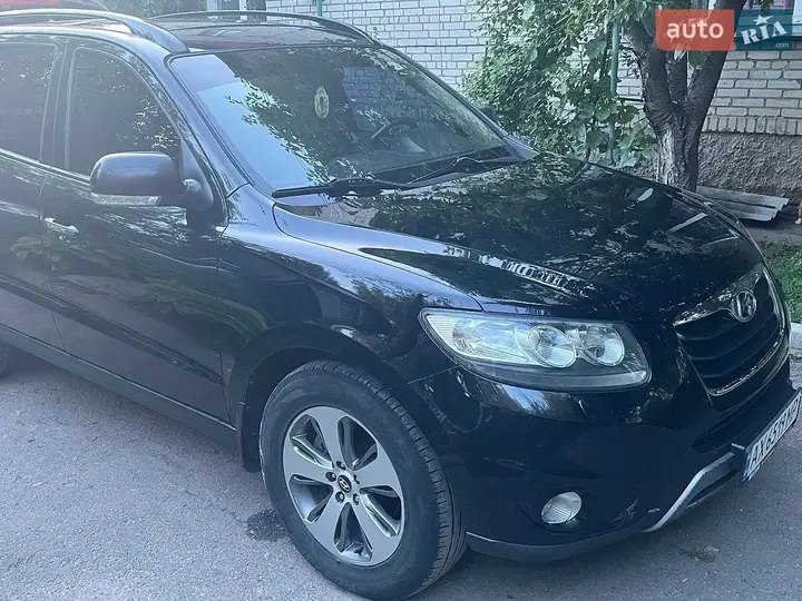 Hyundai Santa Fe 2012 photo 2