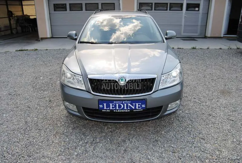 Skoda Octavia 2012 photo 3