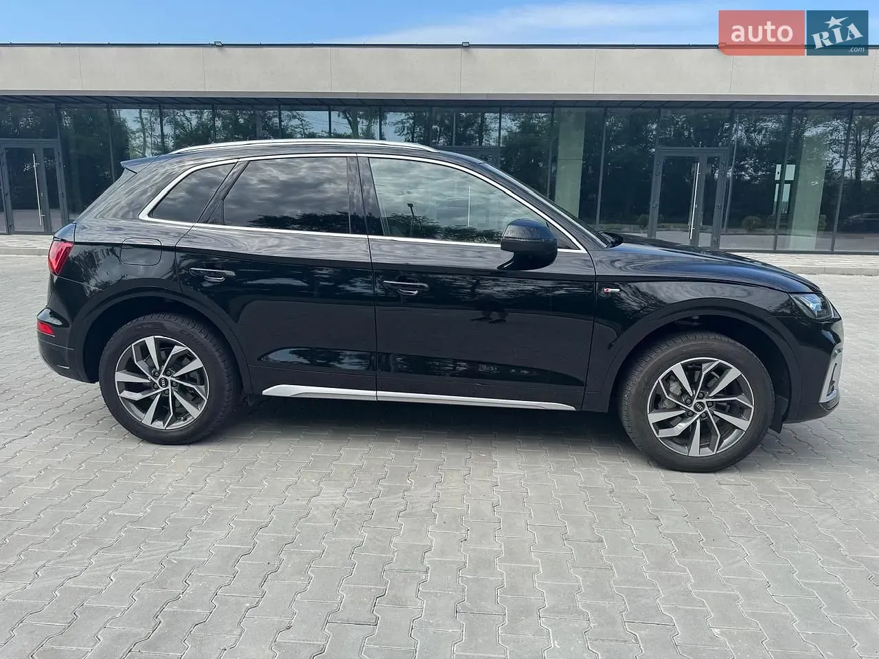 Audi Q5 2023 photo 3