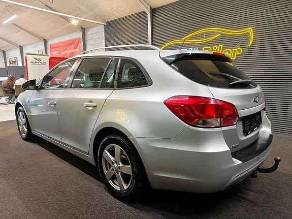 Chevrolet Cruze 2013 photo 3