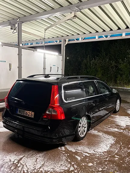 Volvo V70 2010 photo 3