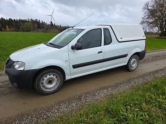 Dacia Logan 2010 photo 2