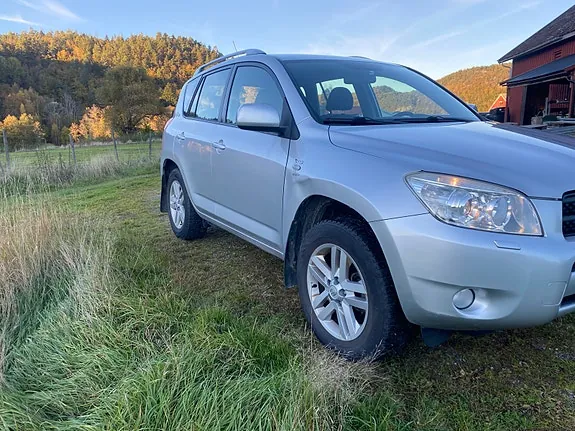 Toyota Rav4 2007 photo 3