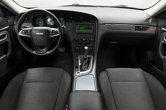 Saab 9-5 2011 photo 2