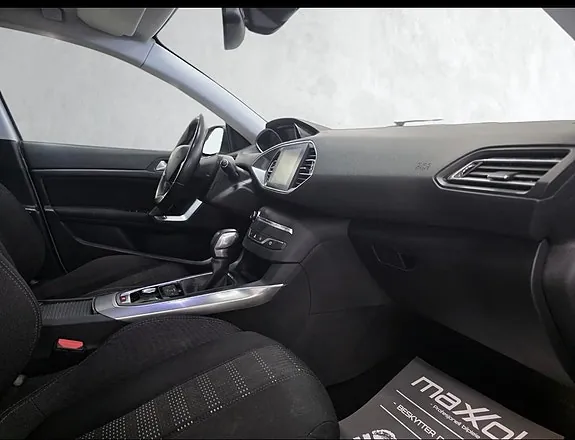 Peugeot 308 2015 photo 5