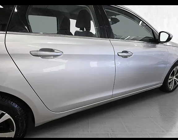 Peugeot 308 2015 photo 4