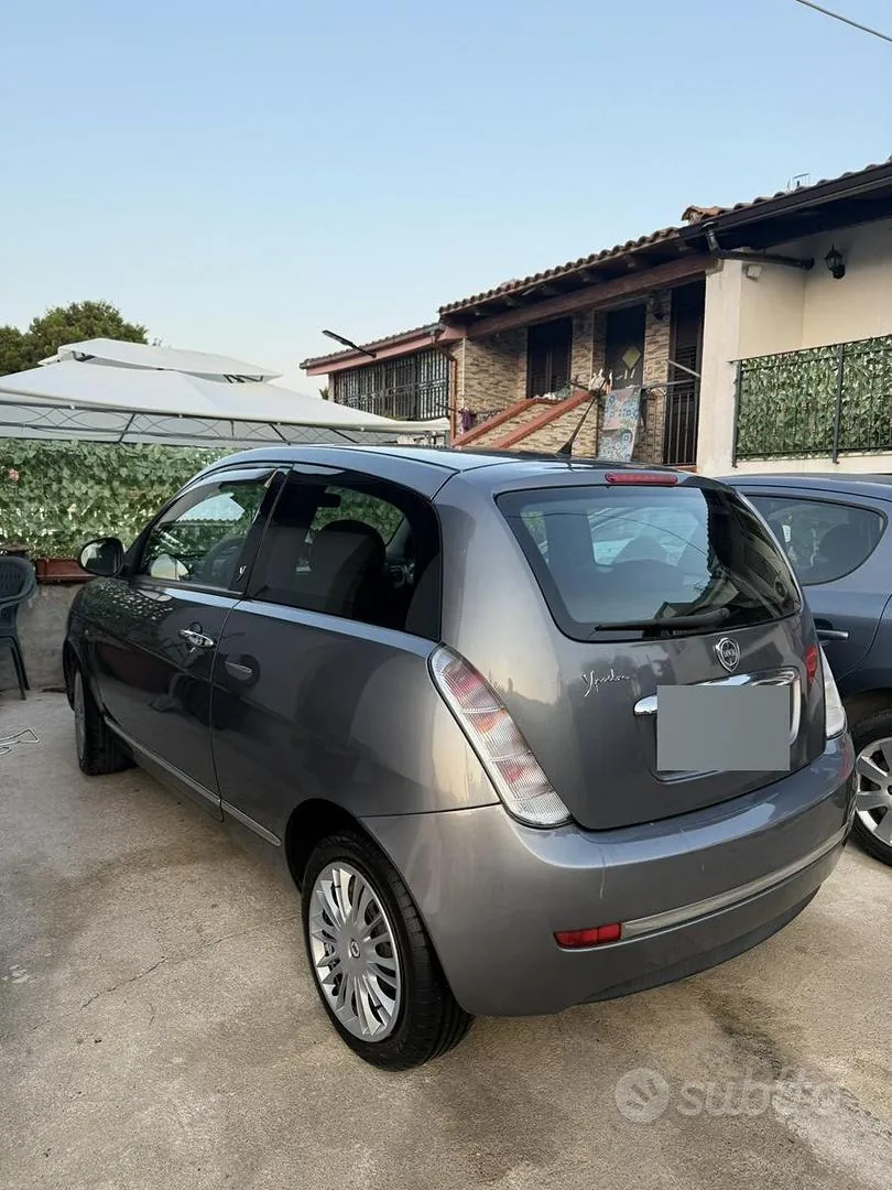 Lancia Ypsilon 2011 photo 3