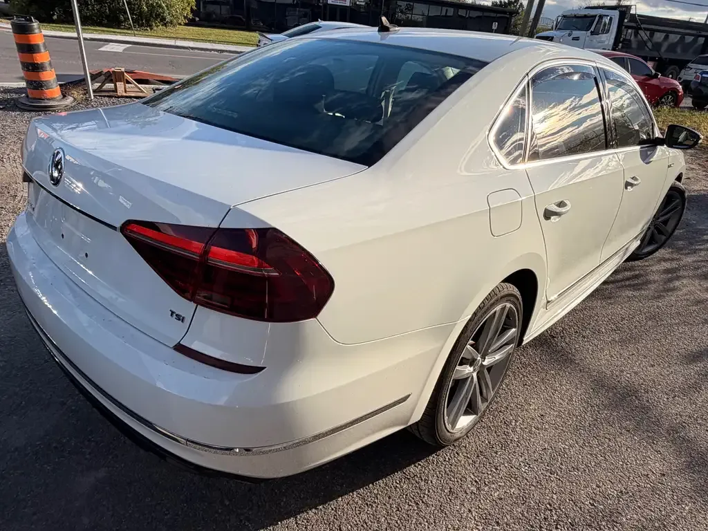 Volkswagen Passat 2018 photo 4