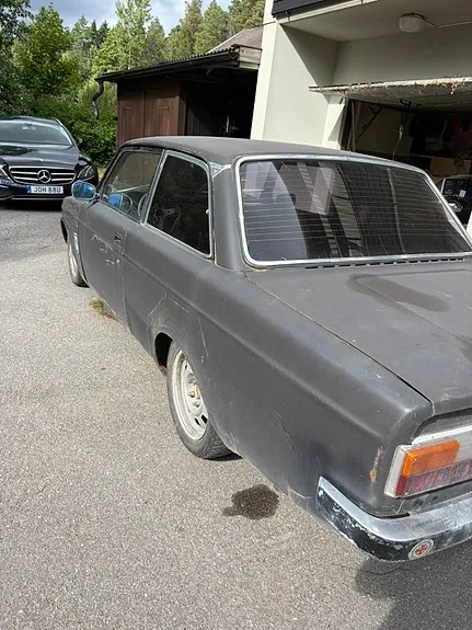 Volvo 142 1974 photo 2