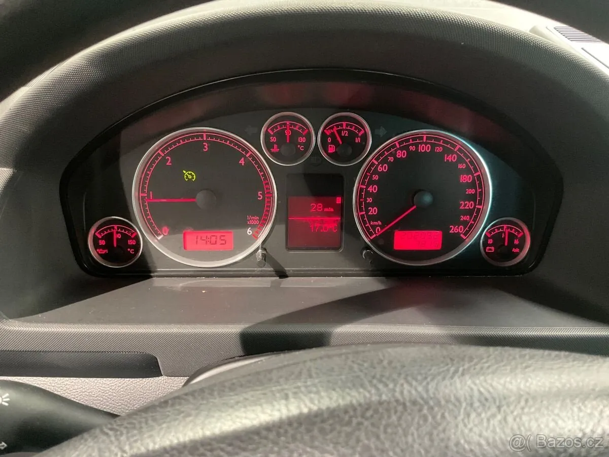Seat Alhambra 2010 photo 4