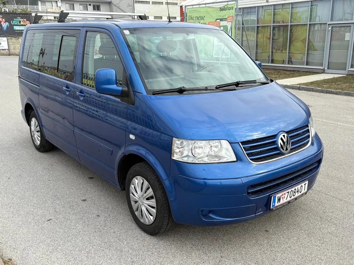 Volkswagen Multivan 2004 photo 2