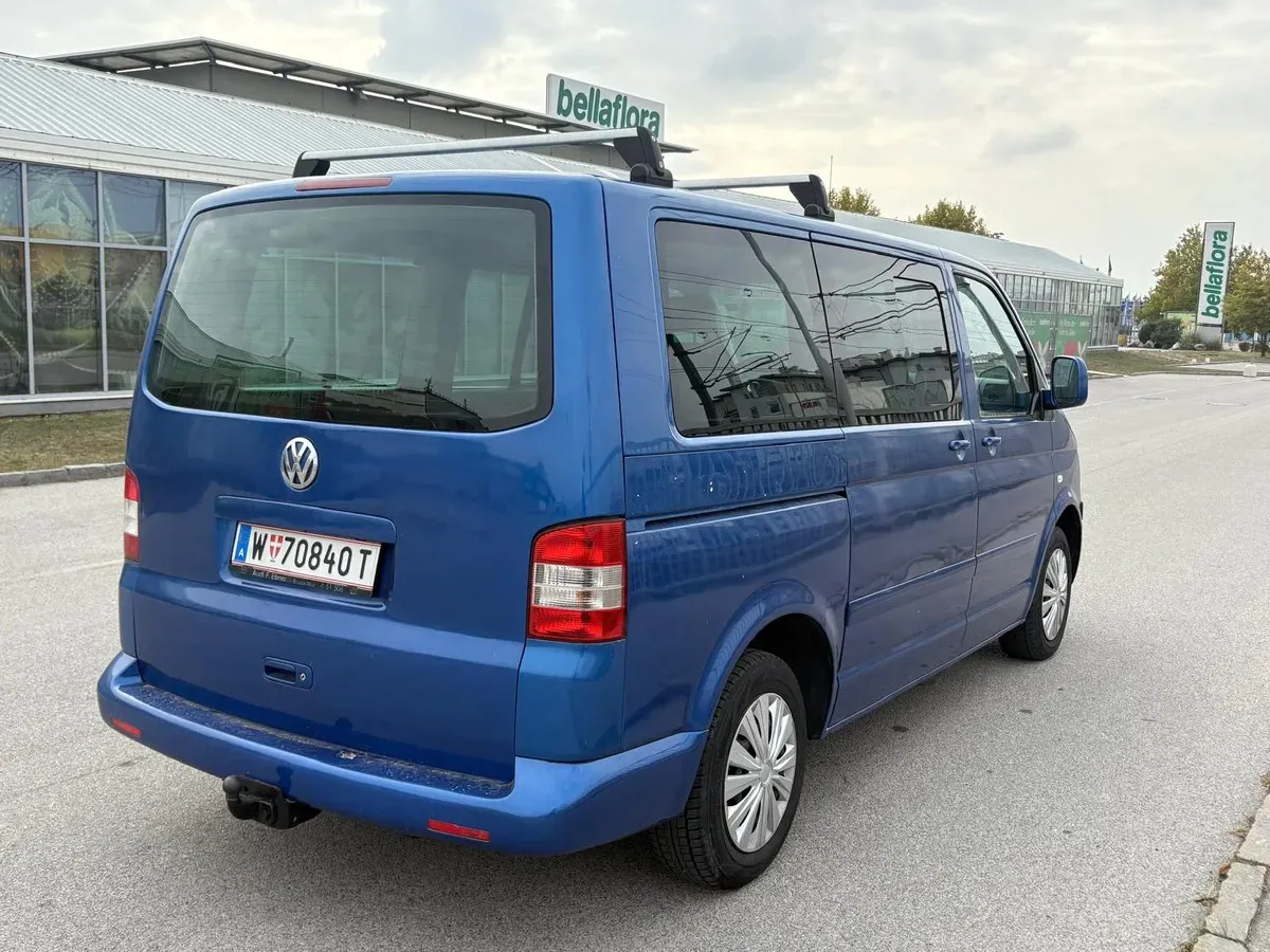 Volkswagen Multivan 2004 photo 3